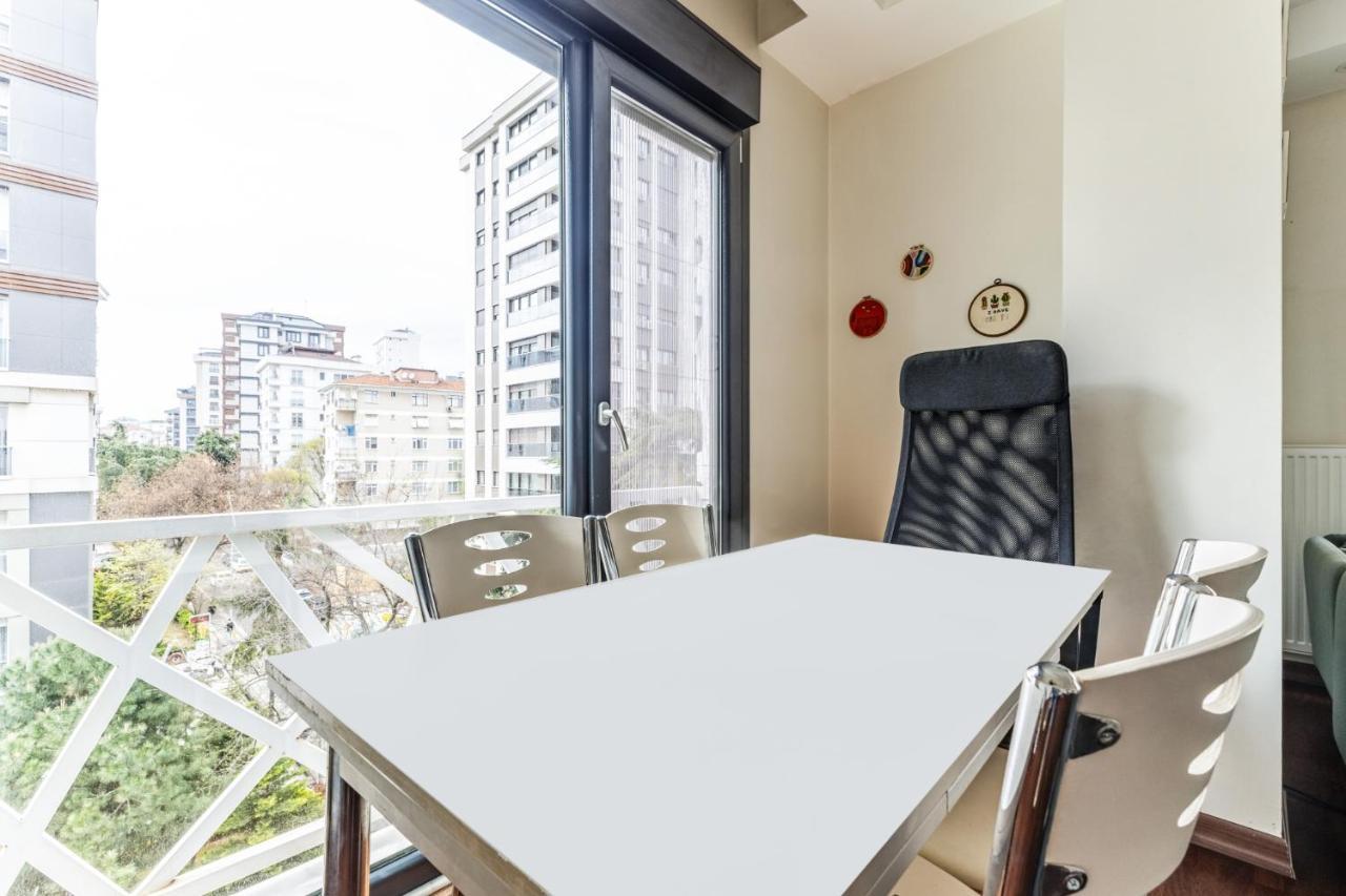 Spacious Flat Near Bagdat Avenue In Suadiye Διαμέρισμα Κωνσταντινούπολη Εξωτερικό φωτογραφία